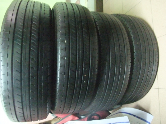ยาง bridgestone 215/65/16 ปี12 สภาพสวยๆ ดอกหนามาก