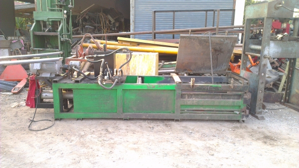 Sell> ขายแท่นอัดกระดาษแนวนอนมือสอง ราคาถูกครับ ใช้งานได้เป็นอย่างดีครับ มอเตอร์ 10HP นครปฐมครับ