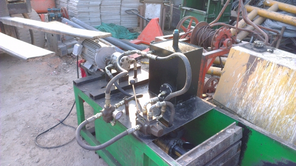 Sell> ขายแท่นอัดกระดาษแนวนอนมือสอง ราคาถูกครับ ใช้งานได้เป็นอย่างดีครับ มอเตอร์ 10HP นครปฐมครับ