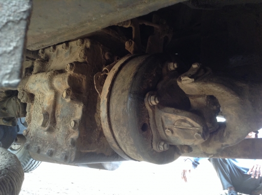 ขาย 10 ล้อดั้ม 2 เพลา FM227 คัสซีสวย เครื่องเดิม EM100 220 แรงม้า เกียร์เดิม สโลว์เดิม เก๋งสวย มีระบบลากลูกเรียบร้อยขาดแต่ลำโพง ทะเบียนพร้อมโอนครับ