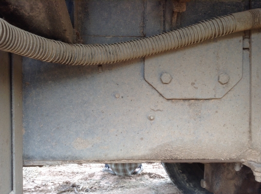 ขาย 10 ล้อดั้ม 2 เพลา FM227 คัสซีสวย เครื่องเดิม EM100 220 แรงม้า เกียร์เดิม สโลว์เดิม เก๋งสวย มีระบบลากลูกเรียบร้อยขาดแต่ลำโพง ทะเบียนพร้อมโอนครับ