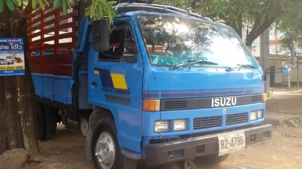 ขาย 6ล้อ isuzu npr 115  ห้างแท้