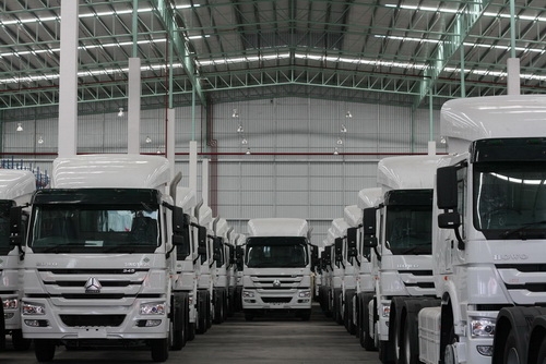 ขายรถหัวลาก 10 ล้อ Sinotruk HOWO NGV และ DIESEL