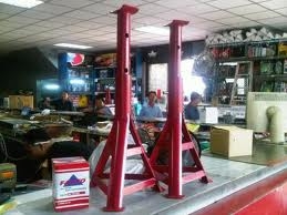 ขายเป็นชุด แม่แรง 3.5 ตัน 1 ตัว ขาตั้งใหญ่ 1 คู่ เล็ก 1 คู่