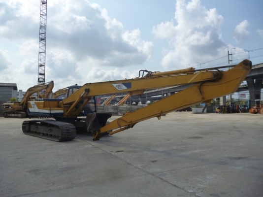 ขายรถขุดบูมยาว18 เมตร KOBELCO SK200LC-1
