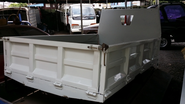 กะบะเหล็กทั้งใบ