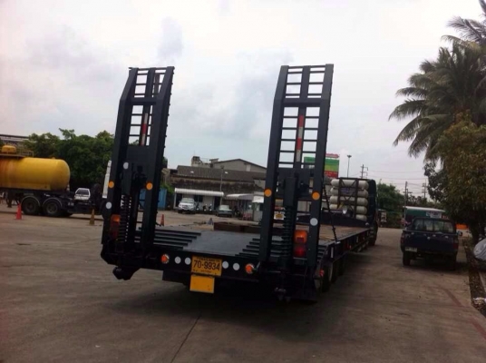 ขายหางโลว์แบด (Low bed Tailer) 3เพลาแท้ ยางเรเดียล 12 เส้น สภาพดี