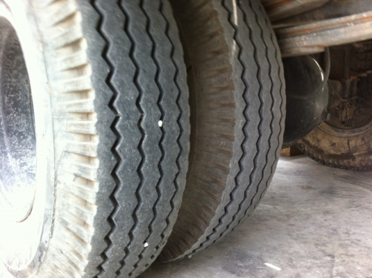 ขายรถ 6 ล้อ กระบะคอกรั้วสูง ISUZU 175 ทิปฟี้ เพาเวอร์ พร้อมใช้ ราคา 480000 สนใจจองเลย