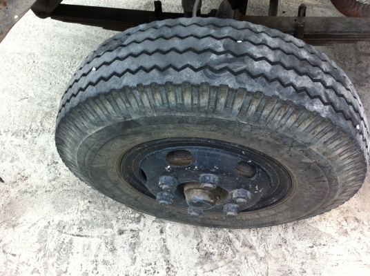 ขายรถ 6 ล้อ กระบะคอกรั้วสูง ISUZU 175 ทิปฟี้ เพาเวอร์ พร้อมใช้ ราคา 480000 สนใจจองเลย