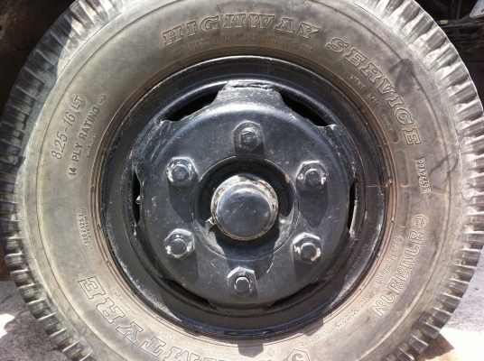 ขายรถ 6 ล้อ กระบะคอกรั้วสูง ISUZU 175 ทิปฟี้ เพาเวอร์ พร้อมใช้ ราคา 480000 สนใจจองเลย