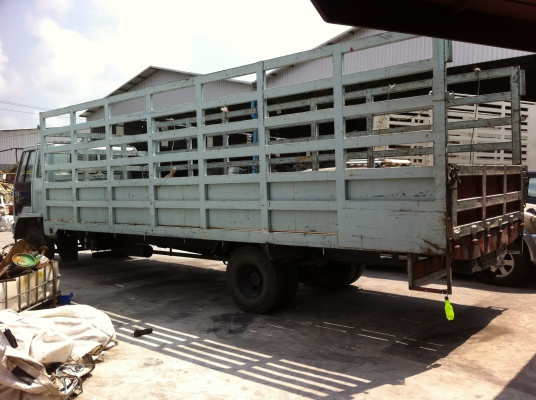 ขายรถ 6 ล้อ กระบะคอกรั้วสูง ISUZU 175 ทิปฟี้ เพาเวอร์ พร้อมใช้ ราคา 480000 สนใจจองเลย