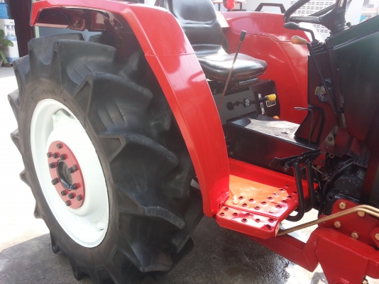 ยันร์ม่า EF453 T 4 WD 2 เพลา ใบมีดดันหน้า พร้อมใช้ทำงาน