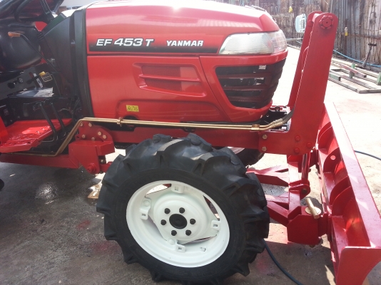 ยันร์ม่า EF453 T 4 WD 2 เพลา ใบมีดดันหน้า พร้อมใช้ทำงาน