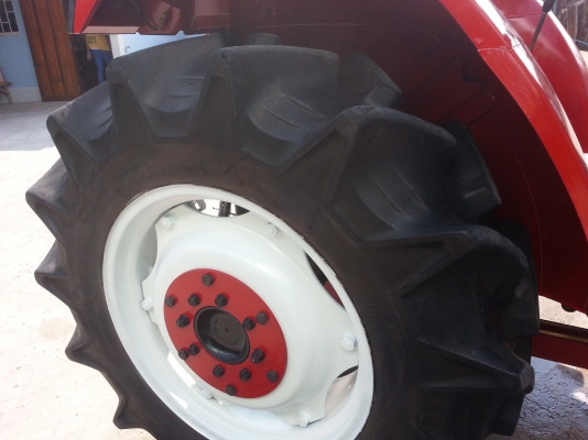 ยันร์ม่า EF453 T 4 WD 2 เพลา ใบมีดดันหน้า พร้อมใช้ทำงาน