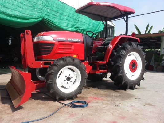 ยันร์ม่า EF453 T 4 WD 2 เพลา ใบมีดดันหน้า พร้อมใช้ทำงาน