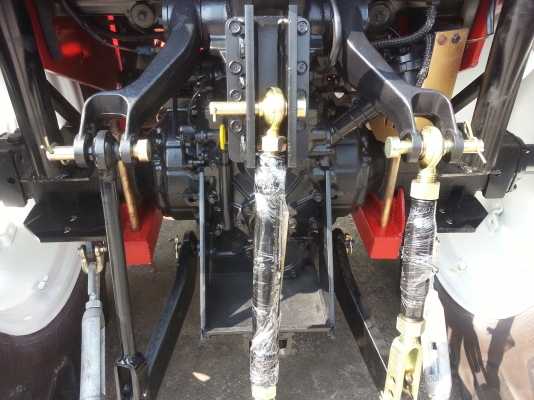 ยันร์ม่า EF453 T 4 WD 2 เพลา ใบมีดดันหน้า พร้อมใช้ทำงาน