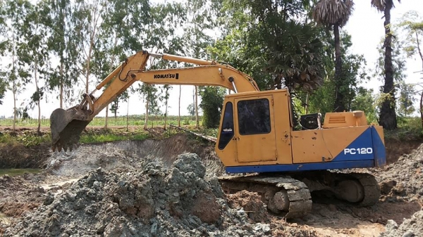 ***ขายแล้วครับขอบคุณ Truck2hand (มีคลิป)ขายแพ็คคู่ แบคโฮ KOMATSU PC120-2 ปั้มเดิม เครื่องISUZU 165 เครื่องแน่นแห้งดีแรง ไม่เยิ้ม ปั้มดีแน่น บูมอาร์มรุ่น3สวยไม่ปะไม่ดาม ช่วงล่างใหญ่ดี เอวใหญ่แน่นดีไม่แตก บูท โรลเลอร์ ใบแทรก สภาพดี โซ่หนาดี ระบบไฟทำใหม่ บอด