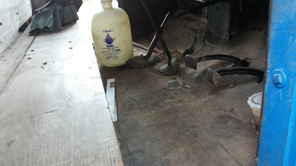 ***ขายแล้วครับขอบคุณ Truck2hand (มีคลิป)ขายแพ็คคู่ แบคโฮ KOMATSU PC120-2 ปั้มเดิม เครื่องISUZU 165 เครื่องแน่นแห้งดีแรง ไม่เยิ้ม ปั้มดีแน่น บูมอาร์มรุ่น3สวยไม่ปะไม่ดาม ช่วงล่างใหญ่ดี เอวใหญ่แน่นดีไม่แตก บูท โรลเลอร์ ใบแทรก สภาพดี โซ่หนาดี ระบบไฟทำใหม่ บอด