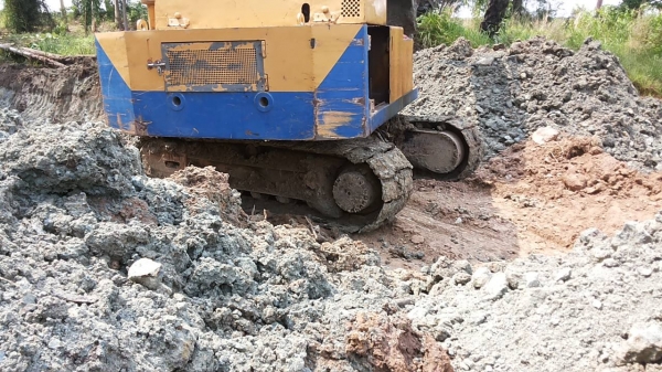 ***ขายแล้วครับขอบคุณ Truck2hand (มีคลิป)ขายแพ็คคู่ แบคโฮ KOMATSU PC120-2 ปั้มเดิม เครื่องISUZU 165 เครื่องแน่นแห้งดีแรง ไม่เยิ้ม ปั้มดีแน่น บูมอาร์มรุ่น3สวยไม่ปะไม่ดาม ช่วงล่างใหญ่ดี เอวใหญ่แน่นดีไม่แตก บูท โรลเลอร์ ใบแทรก สภาพดี โซ่หนาดี ระบบไฟทำใหม่ บอด