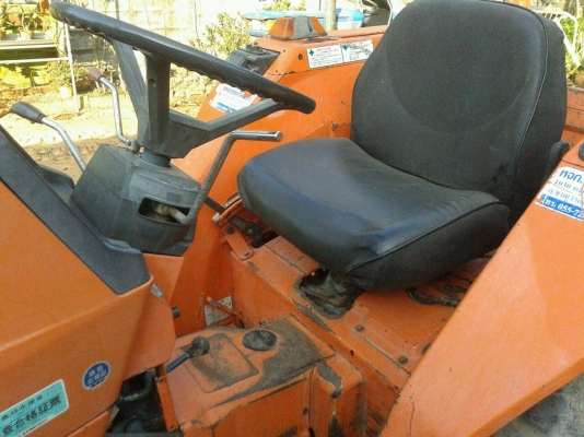 ขายรถไถ KUBOTA L1-26 เครื่องไดเร็กฯ 4สูบ 2เพลา 26แรง ขายรถไถ KUBOTA L1-26 เครื่องไดเร็กฯ 4สูบ 2เพลา 26แรง
