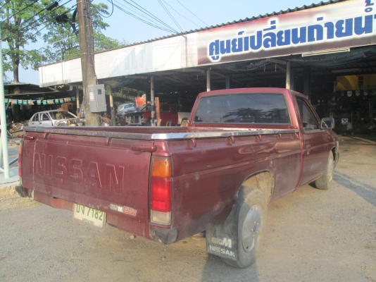 รถขับได้ ตามสภาพ ราคาเบาๆๆ Nissan Big-M