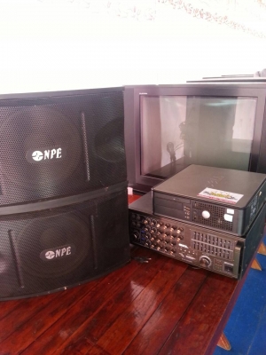 ขายชุดเครื่องเล่นคาราโอเกะพร้อมลำโพงครับมี4ชุดราคาชุดล่ะ6500สนใจ0853647170 ขายชุดเครื่องเล่นคาราโอเกะพร้อมลำโพงครับมี4ชุดราคาชุดล่ะ6500สนใจ0853647170