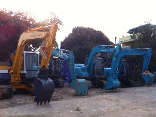 ขายรถขุด  KOBELCO sk60-3 ราคาถูก 089-8531812 เจ้ศรี