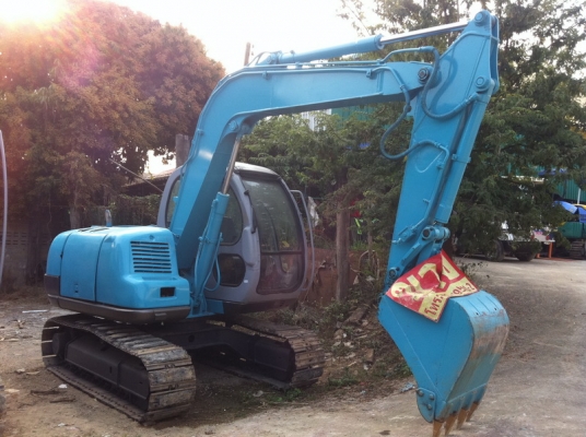 ขายรถขุด  KOBELCO sk60-3 ราคาถูก 089-8531812 เจ้ศรี
