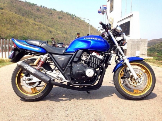 cb400 ปี95 สำเนาทะเบียน ไม่ขาดต่อ ลดราคาเหลือ 70,000 บาท