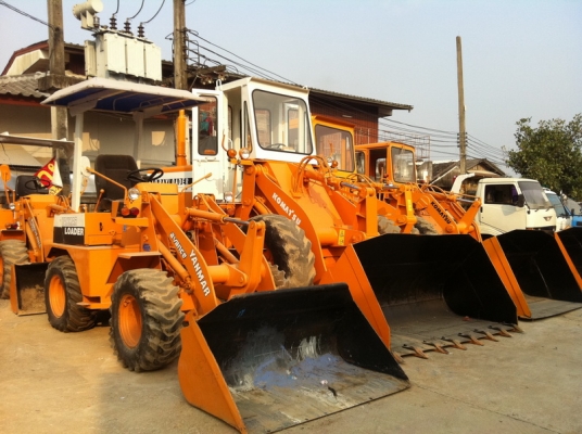 ขายรถตัก    ราคาถูก 089-8531812 เจ้ศรี