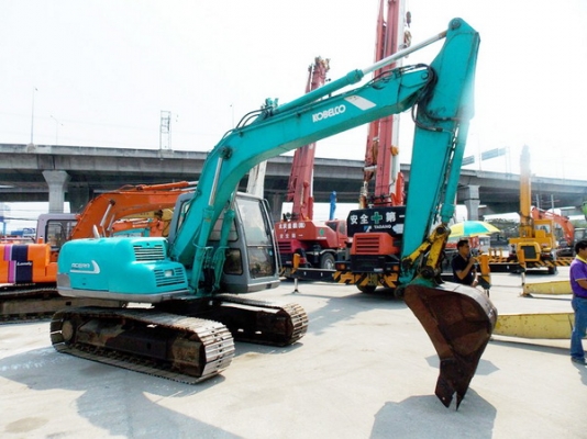 ขายรถขุด kobelco sk 120-3   ราคาถูก 089-8531812 เจ้ศรี