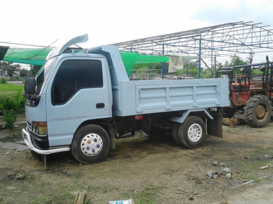 ขายรถบรรทุก6ล้อดั้ม