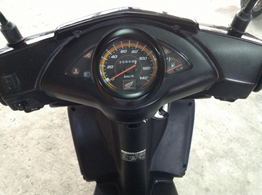 ขาย!!! ฮอนด้าคลิ๊ก ปี49 รถเครื่องดีคับ ทะเบียนครบ ภาษีไม่หมด