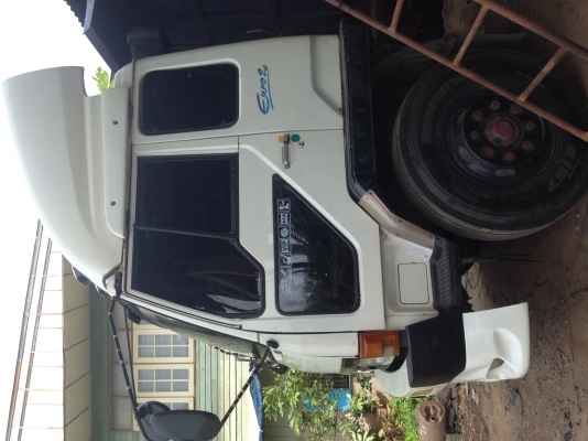 ขายสปอยเลอร์บนหลังคาและสปอยเลอร์ใต้กันชน