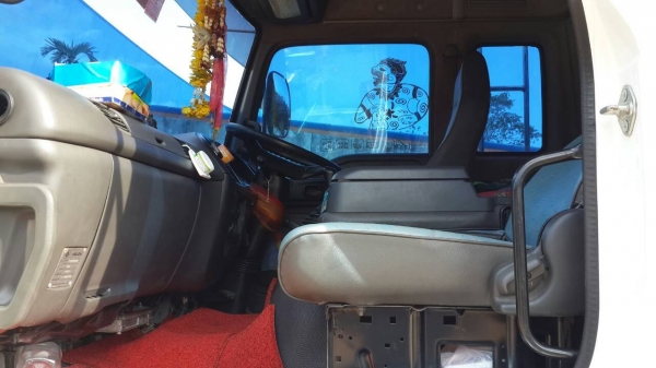 2300000 จัดแนนซ์ได้ 1800000 Isuzu 320 hp.. ปี 51ดั๊ม สามมิตร มีระบบลากพ่วง ที่ด้านบนข้างเคปเก็บสีนิดเดียว 2300000 จัดแนนซ์ได้ 1800000 Isuzu 320 hp.. ปี 51ดั๊ม สามมิตร มีระบบลากพ่วง ที่ด้านบนข้างเคปเก็บสีนิดเดียว