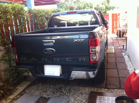 ขาย  ฟอร์ด  เรนเจอร์ XLT  4 ประตู  ปี 2012 ปลายปี มือแรกป้ายแดง คู่มือครบ
