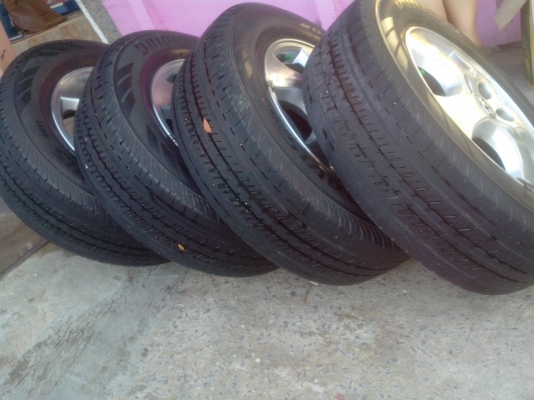 ขายแม็ก วีโก้ขอบ16พร้อมยางบริสโตน215-65-16ดอกยางอีกบาน