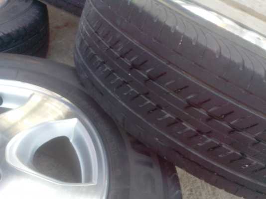 ขายแม็ก วีโก้ขอบ16พร้อมยางบริสโตน215-65-16ดอกยางอีกบาน