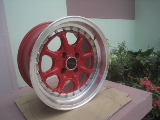 ขายล้อแม็กใหม่ ลาย XXR 002 15"x8" et15 4รู100 สีแดงขอบเงา  สนใจติดต่อเล็กคลองสามครับ 081-3747940