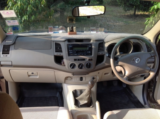 ขายครับ TOYOTA Vigo ตัวท๊อป(รุ่นG) ปี 2005