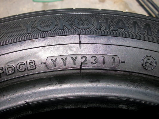 ยางรถยนต์ ขอบ 15 YOKOHAMA