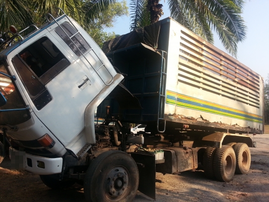 ISUZU FXZ240 เฉพาะหัว นายอภินันท์ หงทอง นครปฐมซื้อแล้วค่ะ