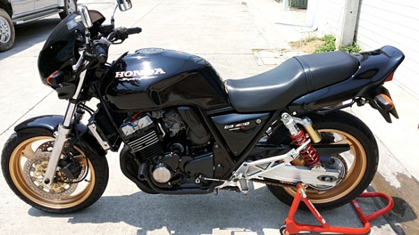 ขาย Cb400 version R ปี96 ไฟเหลียม ทะเบียน ขาย Cb400 version R ปี96 ไฟเหลียม ทะเบียน