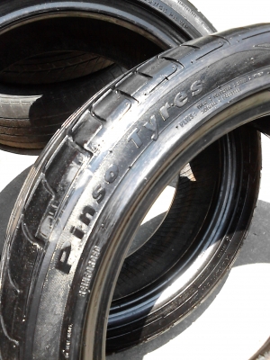 205/45R17 Pinso tyres  มี 2 เส้น    TEL.081-427-3941