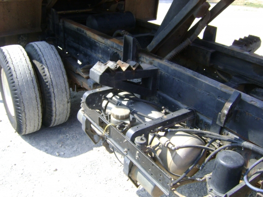 ขายรถ 6 ล้อดั้มNPR หัวการ์ตูน ปี39 รถห้างแท้ เปลี่ยนเครื่อง 6BD1 เกียรล็อกกี้ หน้า-หลัง F เบรกทิฟฟี่ พวงมาลัยเพาวเวอร์ แอร์เย็น สภาพพร้อมใช้งาน