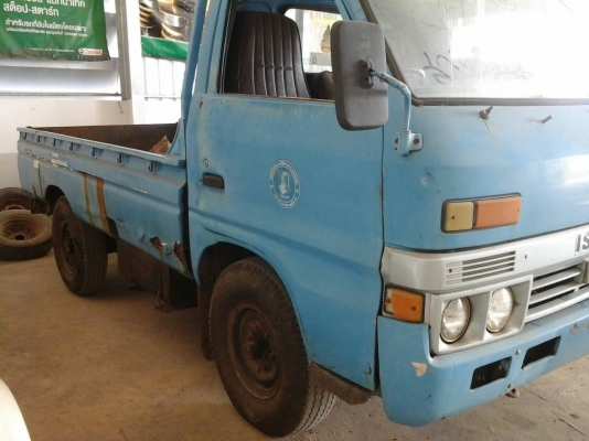 ISUZU ตากลม4ล้อใหญ่ รถจอดไม่ค่อยใช้ ขายให้ถูกๆ...เล่มพร้อม