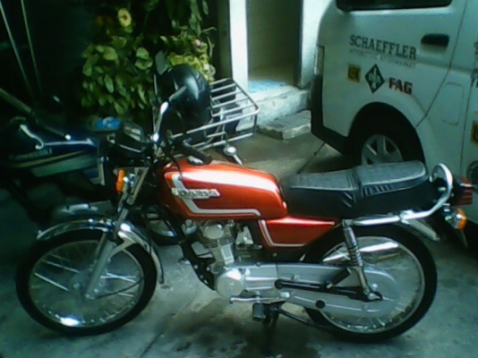 ลดเหลือ20000ถ้วนครับ honda gl100 สวยเดิม มีทะเบียน+ชุดโอน อยู่กทม.