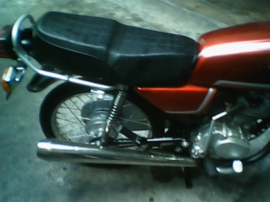 ลดเหลือ20000ถ้วนครับ honda gl100 สวยเดิม มีทะเบียน+ชุดโอน อยู่กทม.