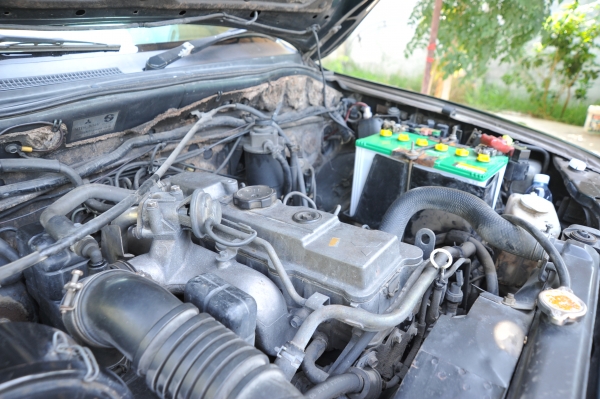 รถกระบะ มีเคป จดทะเบียนปี 2543 เเอร์วิทยุ เเอร์เย็น มี เเม็ก เครื่อง 2800 กันชนอลูมิเนียม เเถมกันชนพลาสติก