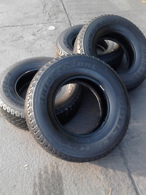 ขอบ 15     255/70R15 BRIDGE STONE DUELER H/T 840   มีชุด 4 เส้น  TEL.081-427-3941